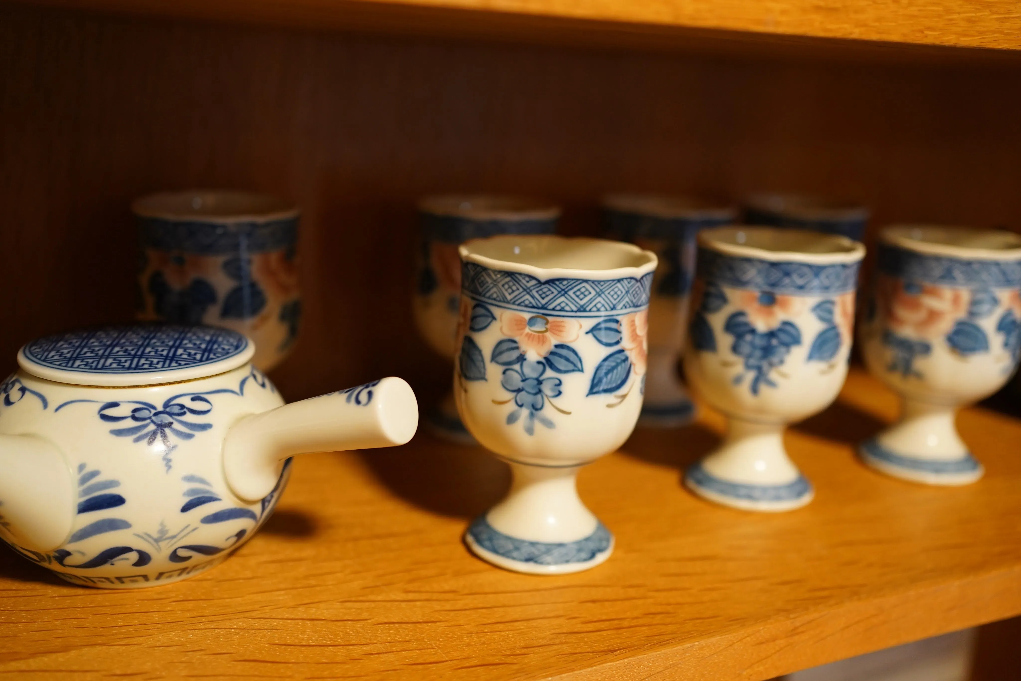 Blue-and-white stemmed cups. For matcha, or island sake.